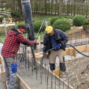 Betonieren-Streifenfundament-Beton-Verdichten