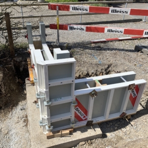 Systemschalung-Aluschalung-Rahmenschalung-Betonsockel