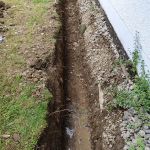 Grabenaushub-Sanierung-Dachwasserleitung