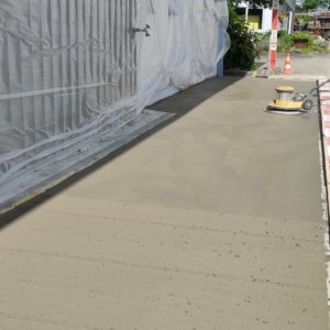 Betonoberflaeche-taloschieren-Besenstrich