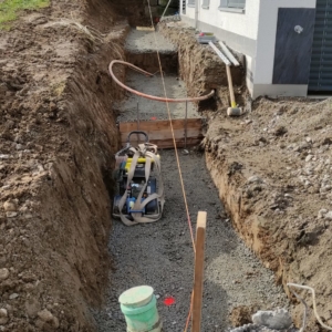 Sauberkeitsschicht-Absaetze-Fundament-Stuetzmauer