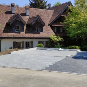 Parkplatz-Verbundsteinplatz-Sickersteine